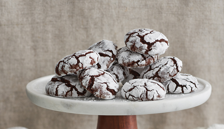 simple to make chocolate crinkle cookies,food,easy recipe