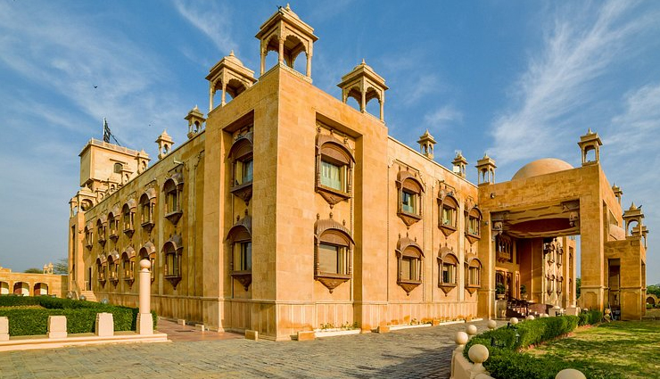 hotels in jaisalmer,jaisalmer hotels,list of hotels in jaisalmer,rajasthan,rajasthan tourism,jaisalmer the golden city,travel,travel guide,travel tips,holidays in rajasthan,rajasthan tourist places