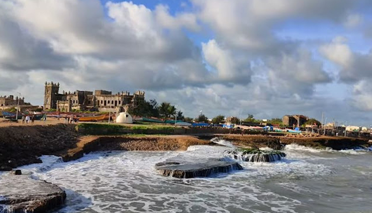 गुजरात के समुंदर तट,गुजरात पर्यटन,गुजरात में पर्यटन स्थल,गुजरात की बीचें,गुजरात के प्रमुख समुंदर तट,गुजरात के पर्यटन आकर्षण,गुजरात के पर्यटन स्थलों की जानकारी,गुजरात में घूमने की जगहें,गुजरात के सुंदर समुंदर तट,गुजरात के लोकप्रिय बीचें,gujarat beaches,tourism in gujarat,tourist places in gujarat,beaches in gujarat,top beaches in gujarat,gujarat coastal attractions,gujarat beach destinations,gujarat tourism spots,best beaches in gujarat,gujarat beach tourism