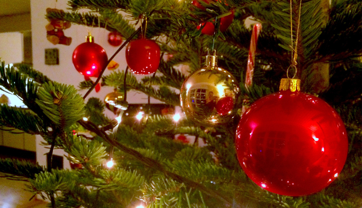 Want To Celebrate Christmas in Long Distance Relationship, Try These Tips