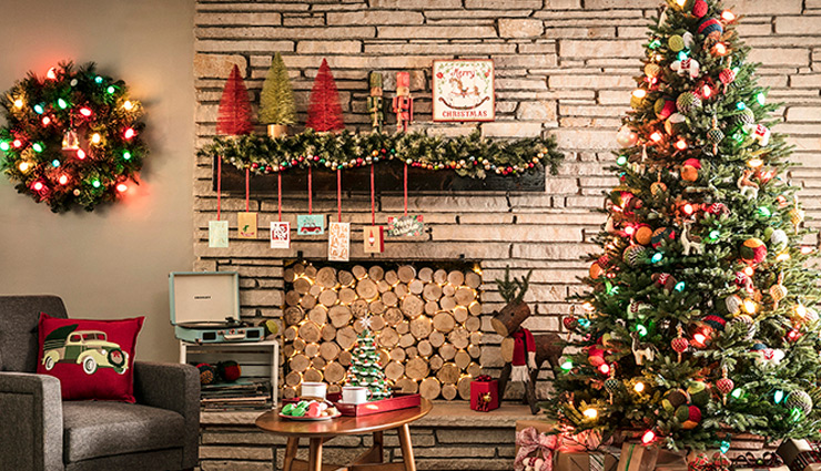 Christmas Trees are Being Sold Online This Year