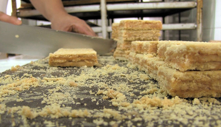 chile,famous food for chile,chile food,curanto,chorillana,sopaipillas,empanada de pino,milcao,pastel de jaiba,machas a la parmesana,choriqueso,chancho en piedra,chumbeque,travel,holidays,travel guide