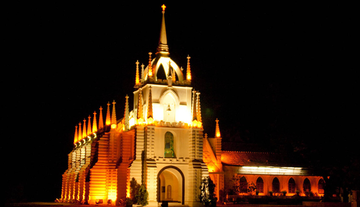 इन देशों के अजीब गरीब कानून जानकर हैरान हो जाएंगे आप holidays,world,around the world,weird rules around the world,rules that will make you go aww