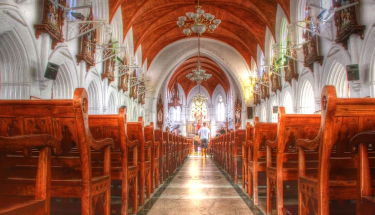 chennai,churches to visit in chennai,famous churches,st thomas church,st thomas mount church,armenian church,george town,our lady of light shrine,luz road,st teresa church,nungambakkam