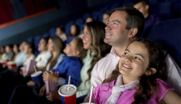अच्छी खबर : दर्शक अब सिनेमाहॉल में ले जा सकेंगे खाने-पीने की चीजें