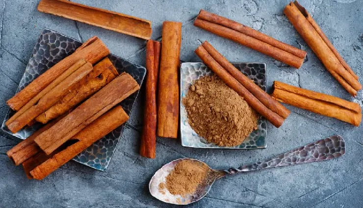 5 DIY Ways To Use Cinnamon for Skin