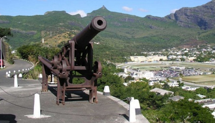 top tourist attractions in mauritius,must-see places in mauritius,best places to visit in mauritius,mauritius sightseeing,things to do in mauritius,best tourist attractions in mauritius,historical sites to visit in mauritius,mauritius travel guide: top attractions,hidden gems in mauritius tourism,cultural and historical tours in mauritius