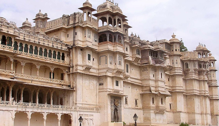 places to be visited in india,places to be visited in rajasthan,7 must visit places in udaipur,places to be visited in udaipur,lakes to be visited in udaipur,destinations in udaipur