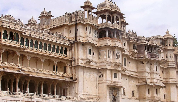udaipur,tourist attractions in udaipur,udaipur tourist places,tourism,rajasthan tourism,holidays in rajasthan