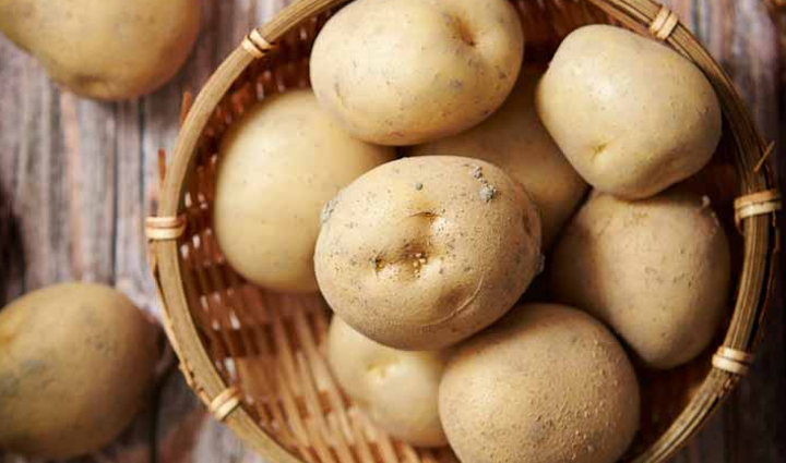 these household things will work as a clinger cleaning the face will be done properly,beauty tips,beauty hacks