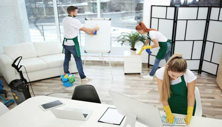 साफ-सफाई के लिए यह कंपनी दे रही हर घंटे 4100 रुपये, इससे जुड़ी शर्त आपको हिला कर रख देगी साफ-सफाई के लिए यह कंपनी दे रही हर घंटे 4100 रुपये, इससे जुड़ी शर्त आपको हिला कर रख देगी