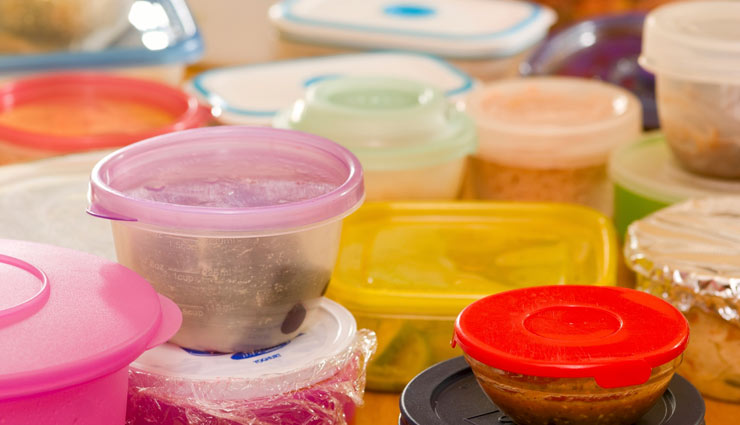 6 Easy Ways To Clean Plastic Containers