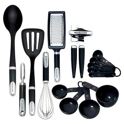 clean plastic utensils,cleaning tips,kitchen care tips,household tips