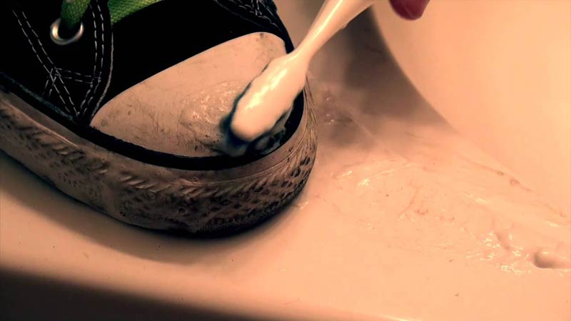 पुराने ब्रश को फेंकने की बजह रखे संभाल कर, इन कामों में करे इस्तेमाल waste brush,household tips,use of old brush