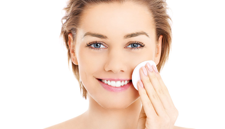 Tips To Use Cleansing Oil For Everyday Beauty Routine