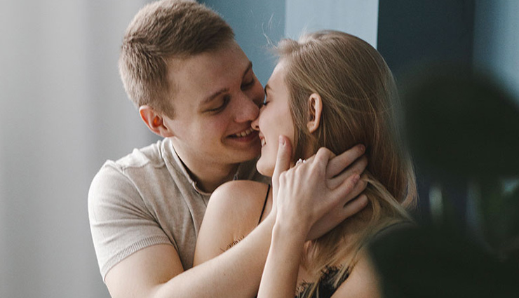 clingy boyfriend signs,signs of a clingy partner,dealing with a clingy boyfriend,symptoms of clinginess in relationships,how to handle a clingy boyfriend,clingy boyfriend behavior,identifying clingy behavior in relationships,relationship clinginess signs,why is my boyfriend so clingy,signs your boyfriend is overly attached