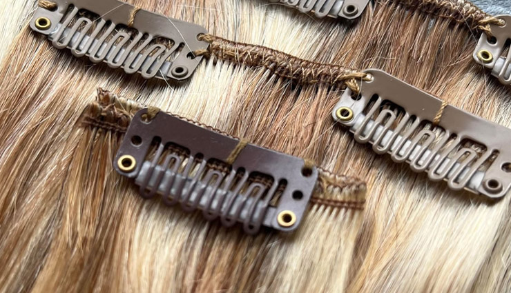 fake thicker hairline,tricks for a fuller hairline,how to make hairline look thicker,hairline thinning solutions,hair fibers for thinning hair,makeup for hairline,volumizing products for hairline,scalp concealer tips,hairline hacks,tips for receding hairline,hair growth oils,aloe vera for hairline