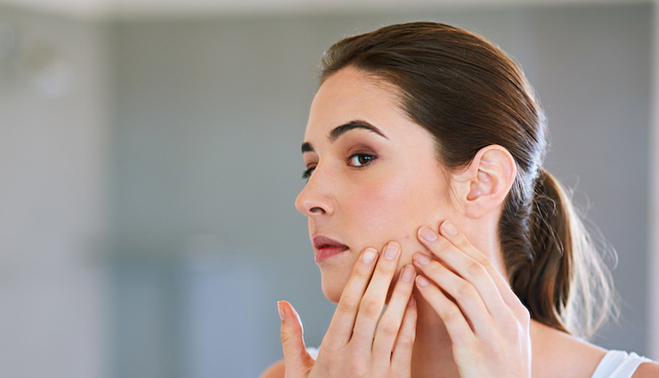 6 Essential Oils You Can Use To Treat Clogged Pores