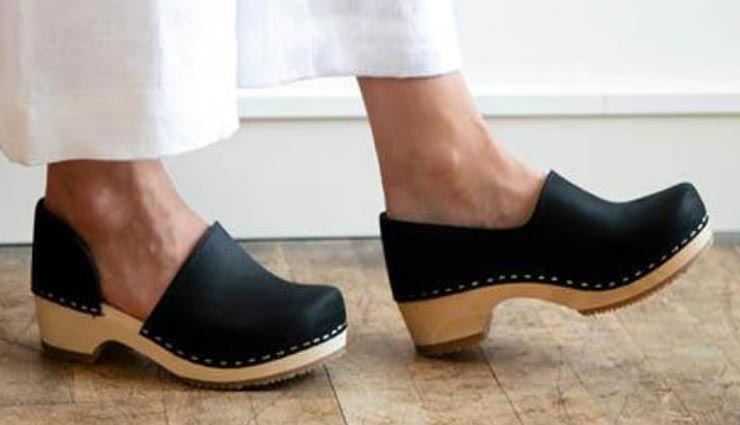 fashion tips,fashion tips in hindi,footwear,stylish footwear,trendy footwear