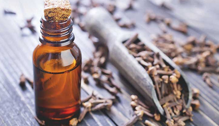 4 Amazing Benefits of Clove Oil on Health