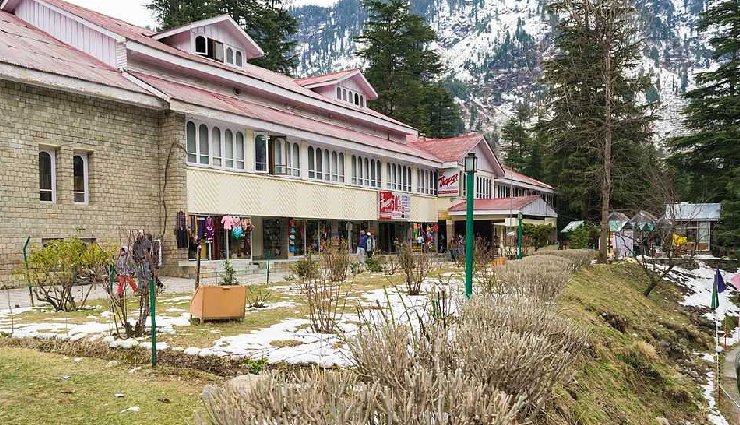 must visit places near manali,manali tourist attractions,hadimba temple,museum of himachal culture and folk art,tibetan monasteries manali,manu temple,manali clubhouse,vashisht hot water springs,maa sharvari temple,nehru kund,jogini falls,solang valley