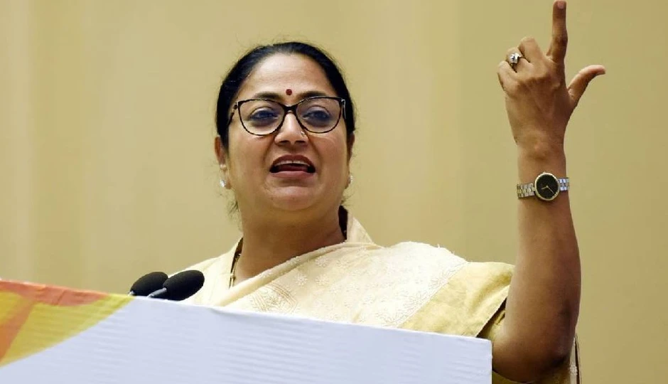 सीएम रेखा गुप्ता की जेड कैटेगरी सुरक्षा हटाई, अब दिल्ली पुलिस संभालेगी सुरक्षा व्यवस्था