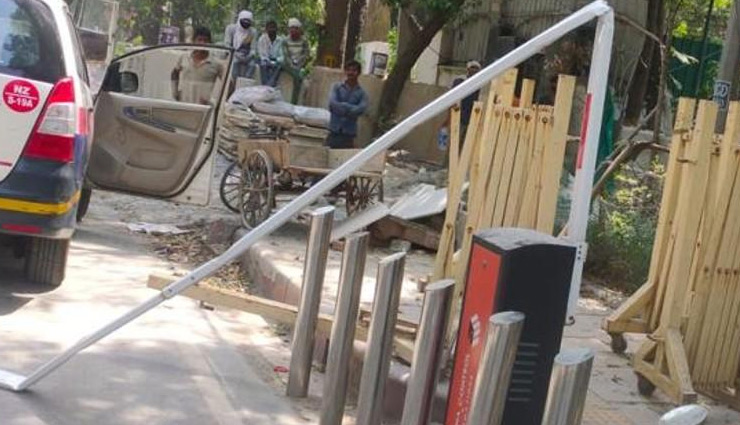 delhi,delhi cm house,arvind kejriwal house,delhi news