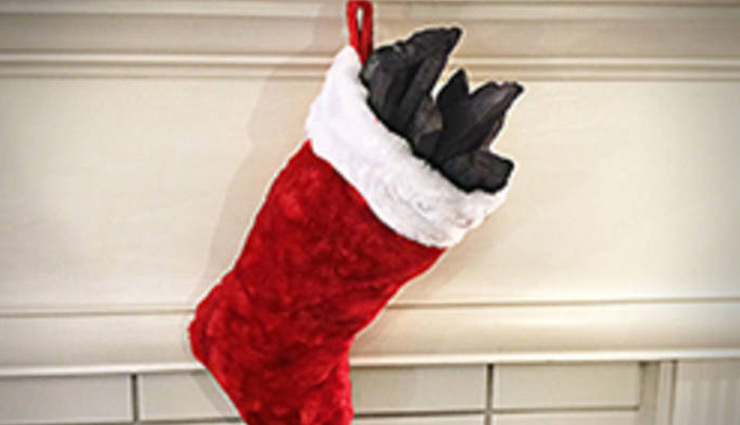 merry christmas,christmas tree,christmas day 2021,merry christmas 2021,chiristmas celebration 2021,christmas 2021 images,unique christmas celebrations,world christmas celebrations