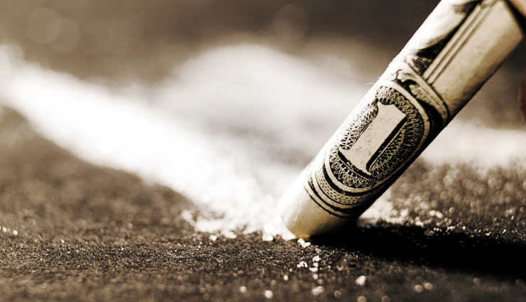 Alcohol,7 drugs that will cost you your life,harmful drugs,drugs that would make you die,very harmful drugs,drugs that are harmful,heroine,cocaine,ganja,lsd,tobacco