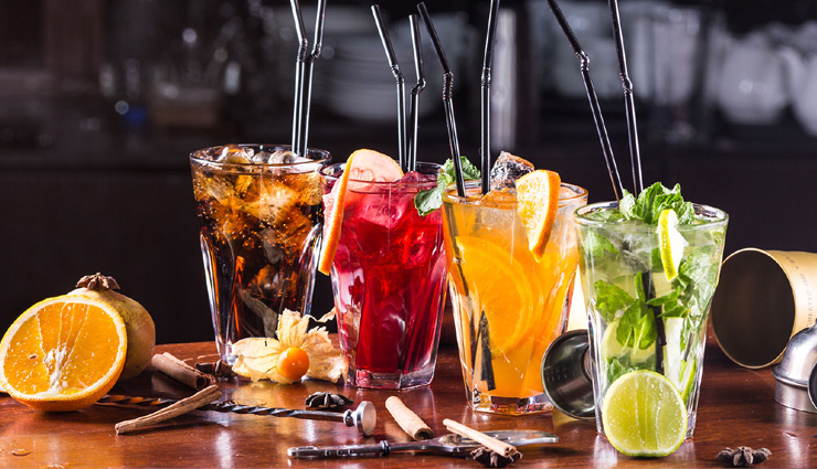 5 Cocktails You Can Serve To Your Guests This Holi