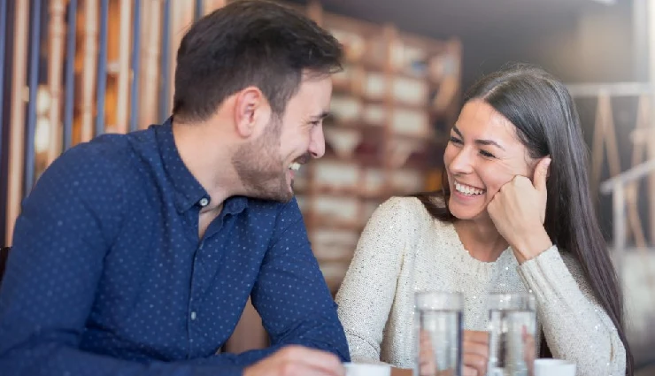 relationship humor,good humor in relationships,types of humor,humor and love,healthy couple communication,bonding through laughter,sense of humor in relationships,romantic humor,emotional connection,annoying humor