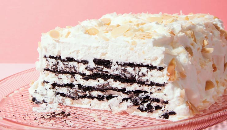 Valentine Special : अपने पार्टनर के लिए बनाए 'कोकोनट ऐंड चॉकलेट केक' #Recipe