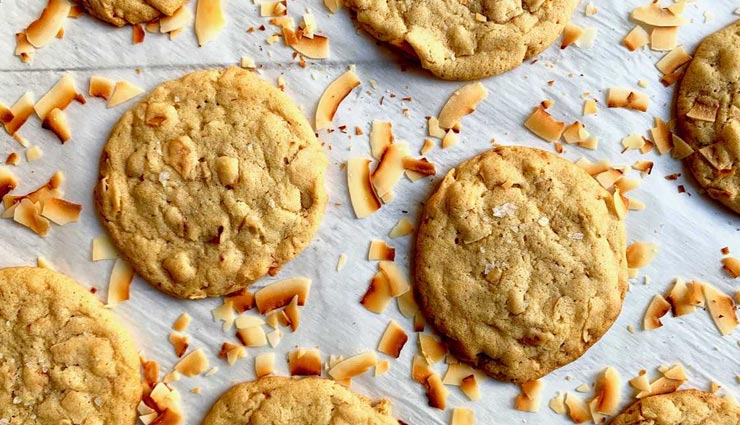 घर पर बनाए 'एगलेस कोकोनट कुकीज', स्वाद बनाएगा आपके दिन को खास #Recipe