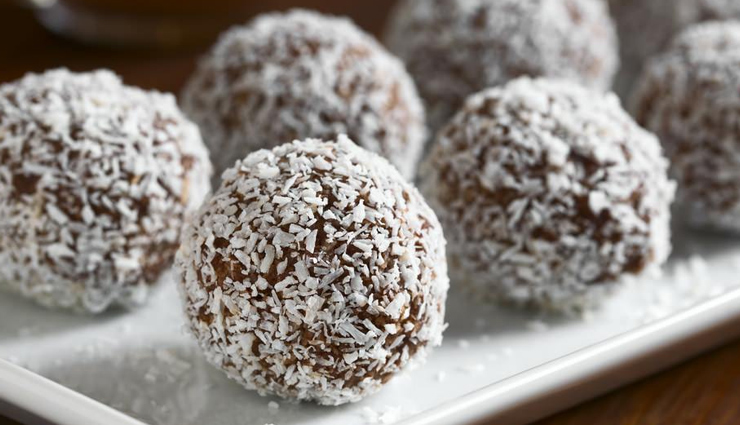 no-bake coconut date balls,coconut balls recipe,date recipe,sweets recipe