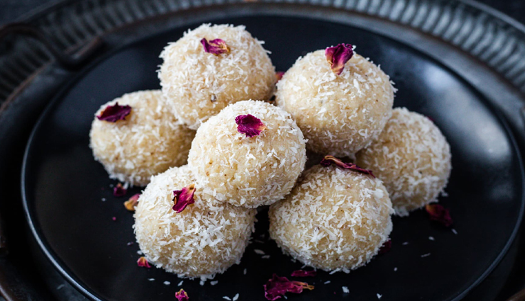 Navratri 2021 : मातारानी को लगे नारियल के लड्डू का भोग, स्वाद के साथ देता हैं सेहत #Recipe