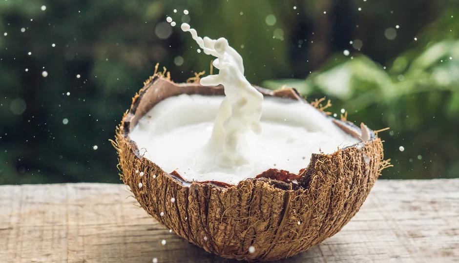 10 Amazing Benefits of Coconut Milk for Skin and Hair