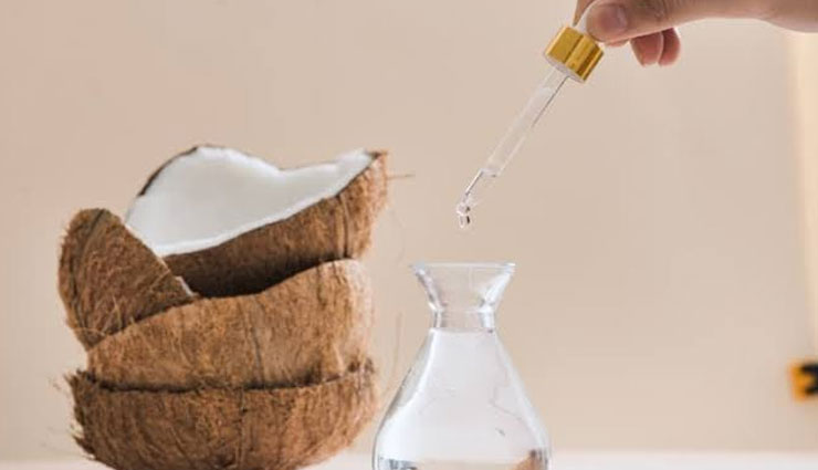 dry skin,5 ways to treat very dry skin naturally,sun exposure,poor diet,dehydration,aging,diabetes,medications,coconut oil,honey,oatmeal,aloe vera,avocado,beauty,beauty tips