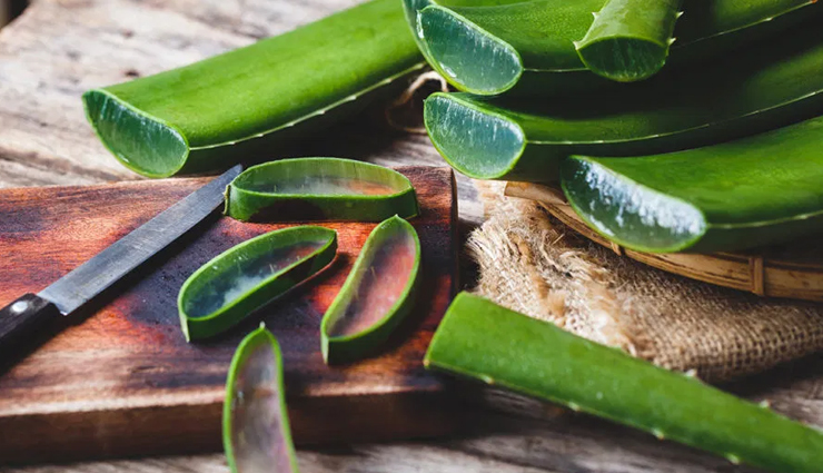 coconut oil,coconut oil and lemon juice,coconut oil and castor oil,coconut oil and aloe vera,coconut oil and honey,ways to use coconut oil,coconut oil for wrinkles,wrinkles removal tips,skin care tips,beauty tips