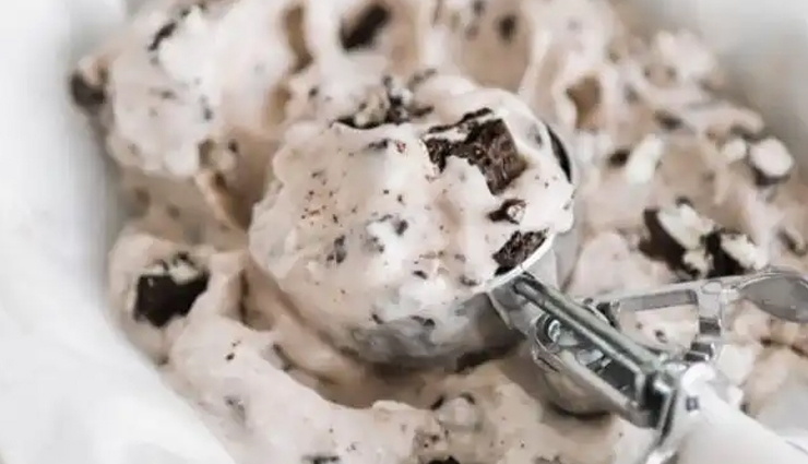 coconut oreo ice cream recipe,delightful ice cream with coconut and oreo,tropical coconut ice cream,easy oreo ice cream,creamy homemade ice cream,no-churn ice cream recipe,summer frozen dessert,irresistible coconut flavor,quick and delicious ice cream,best coconut oreo dessert