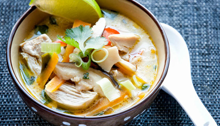 स्वास्थ्य के लिहाज से बेहतरीन है 'कोकोनट सूप', जानें इसे बनाने का बेहतरीन तरीका #Recipe 