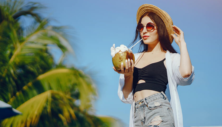 6 DIY Ways To Use Coconut Water for Hair 