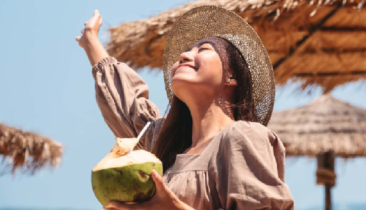 सेहत के लिए वरदान से कम नहीं कोकोनट वॉटर, जान लें पीने का सही समय और फायदे coconut water health benefits,right time to drink coconut water,coconut water advantages,coconut water for health,coconut water nutrition,coconut water benefits,best time to drink coconut water,coconut water hydration,coconut water for skin,coconut water for digestion,coconut water for weight loss,coconut water vitamins,coconut water minerals,coconut water detox,coconut water natural remedy,coconut water daily intake