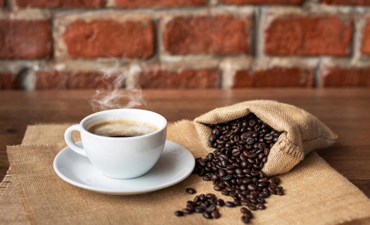 5 Ways To Use Coffee To Get Glowing Skin