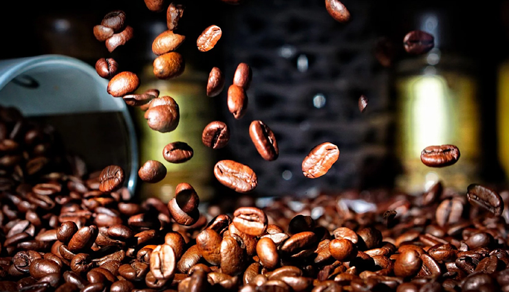8 Benefits of Using Coffee For Skin Care