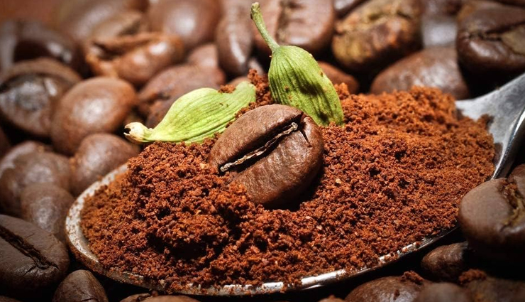 coffee benefits for skin,coffee for hair growth,coffee skin care,coffee hair treatment,coffee exfoliation,coffee for radiant skin,coffee for shiny hair,natural skin remedies,coffee antioxidant properties,coffee beauty uses