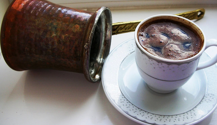 famous coffee from all over the world,espresso,italy,flat white,australia,turk kahvesi,turkey,frappe,greece,affogato,italy