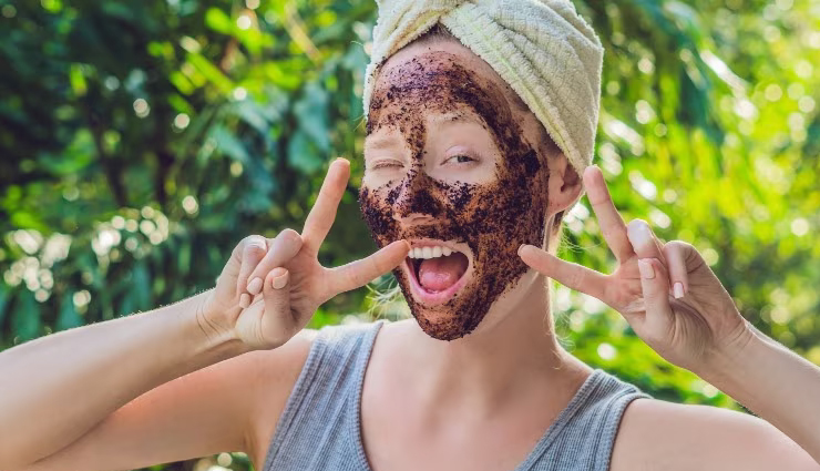 coffee for skin,diy coffee skincare,coffee face mask,coffee scrub,benefits of coffee for skin,coffee exfoliation,coffee for glowing skin,homemade coffee beauty treatments,coffee anti-aging benefits,coffee for dark circles,coffee for cellulite,coffee skin care routine,coffee for acne treatment,coffee beauty hacks