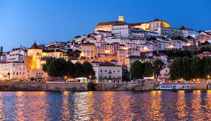 portugal travel,lisbon tourism,porto wine,algarve beaches,douro valley,azores islands,madeira travel,fado music,pastel de nata,portuguese culture,age of discoveries,vasco da gama,southern europe,iberian peninsula,portugal history