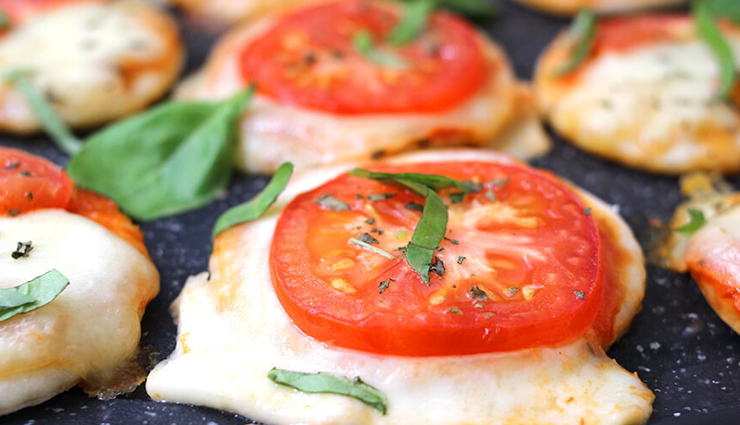 Recipe- Crispy and Crust Coin Margherita Pizza