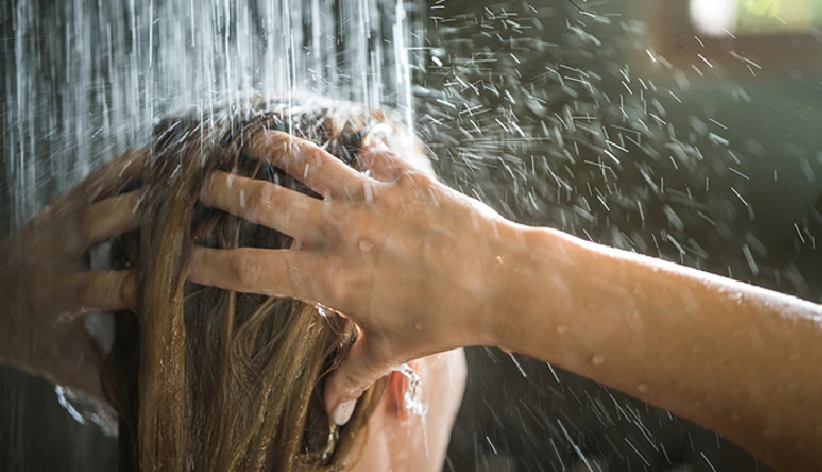 how often to wash hair,hair washing tips,shampooing long hair,hair care routine,hair fall prevention,daily hair washing side effects,best way to wash long hair,healthy hair tips,hair washing techniques,hair care for women,managing long hair,ideal hair wash frequency,hair health maintenance